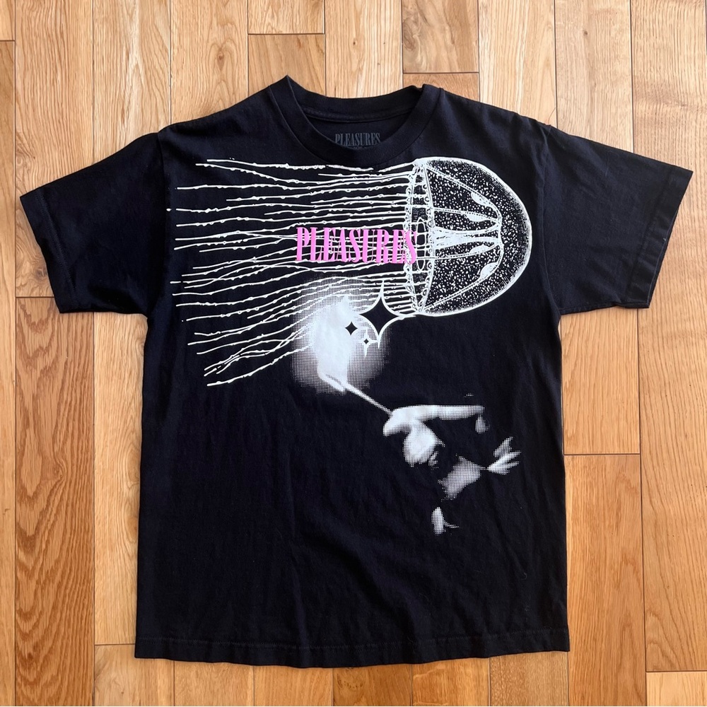 Pleasures Mens Glow Jelly Fish Short Sleeve Black Cotton T-shirt Graphic Size M